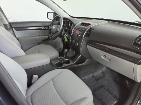 2012 Kia Sorento LX