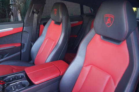 2020 Lamborghini Urus