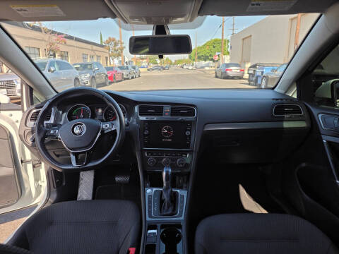 2019 Volkswagen e-Golf SE
