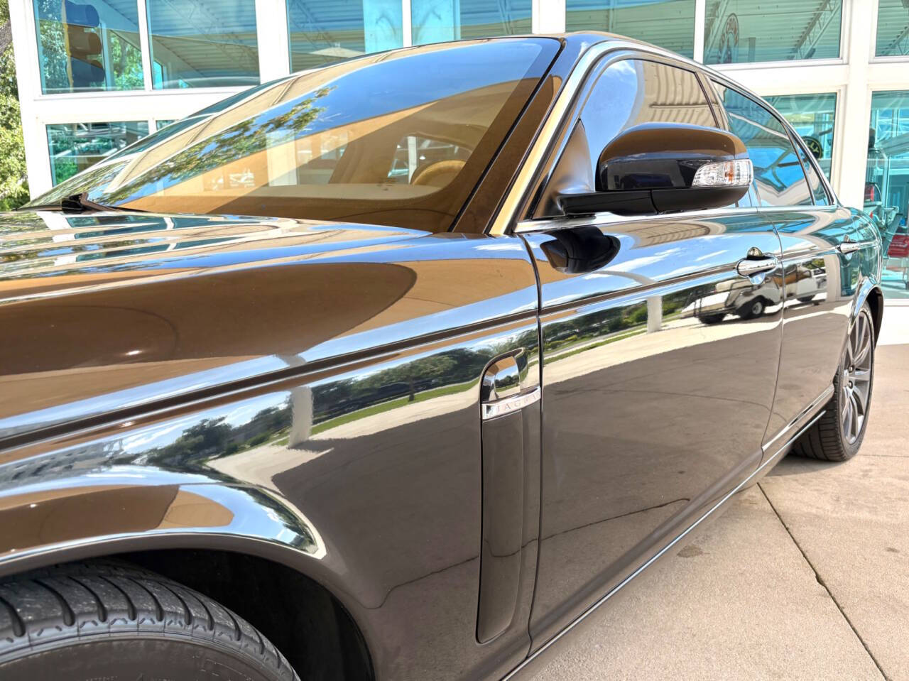 2008 Jaguar XJ-Series 11