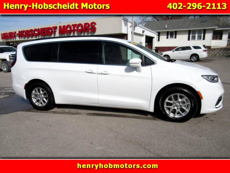 2022 Chrysler Pacifica for sale at Henry-Hobscheidt Motors in Plattsmouth NE
