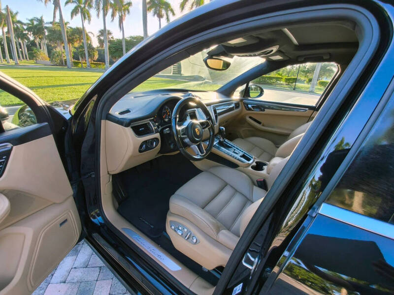 2018 Porsche Macan