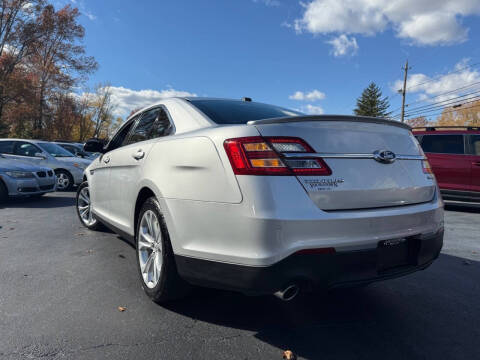 2013 Ford Taurus SEL