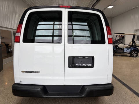 2023 Chevrolet Express 2500