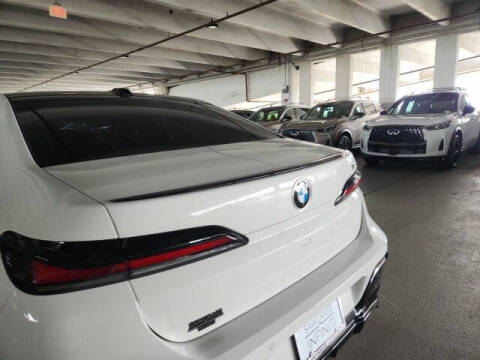 2023 BMW 7 Series 740i