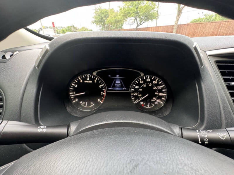 2020 Nissan Pathfinder S