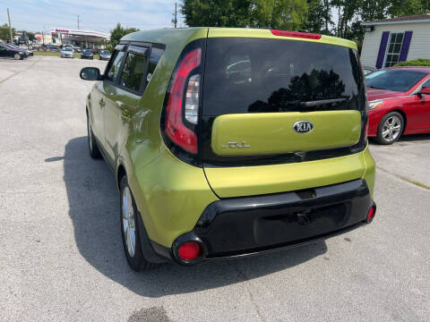 2016 Kia Soul +