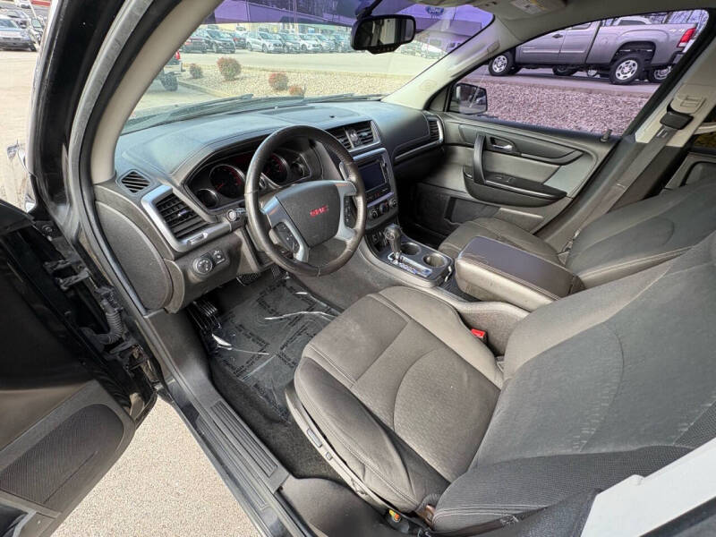 2016 GMC Acadia SLE-2