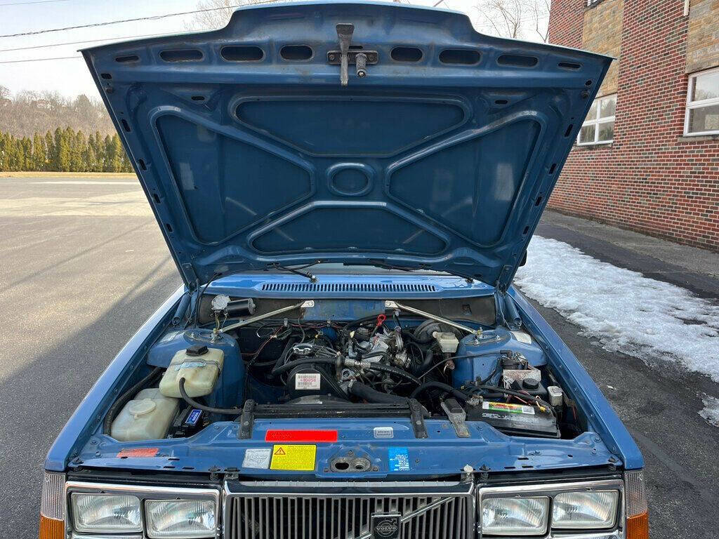 1985 Volvo 240 49