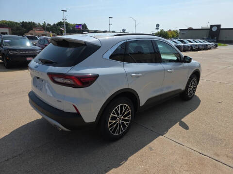 2025 Ford Escape Plug-In Hybrid PHEV