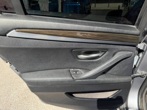 2013 BMW 5 Series 528i
