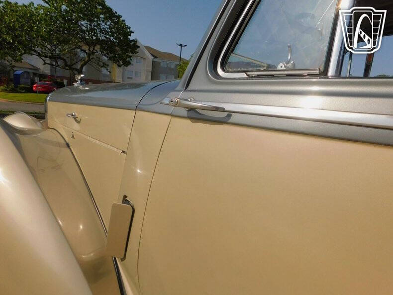 1954 Bentley R-Type