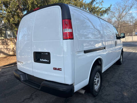 2020 GMC Savana 2500