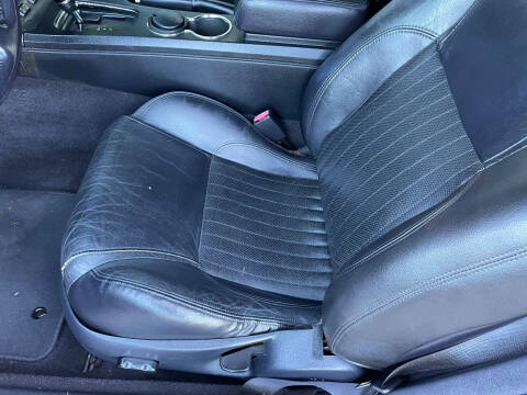 2004 Ford Thunderbird Deluxe