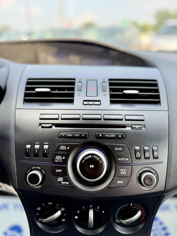 2012 Mazda MAZDA3 i Touring