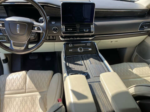 2018 Lincoln Navigator Black Label
