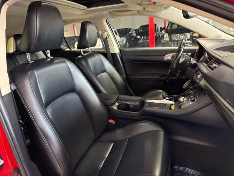 2017 Lexus CT 200h