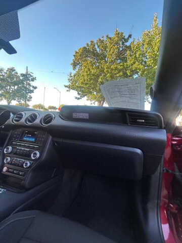 2015 Ford Mustang V6