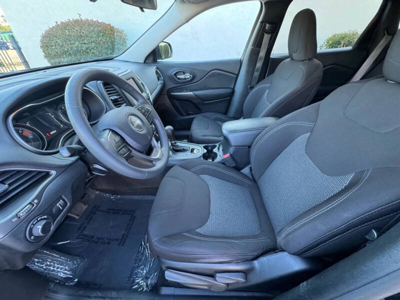 2020 Jeep Cherokee Latitude