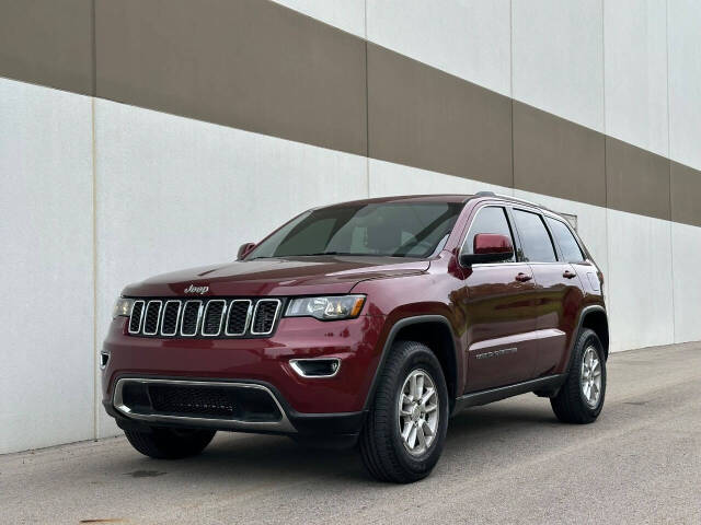 2018 Jeep Grand Cherokee for sale at Phoenix Motor Co in Romulus, MI