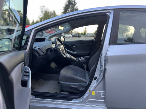 2013 Toyota Prius Three