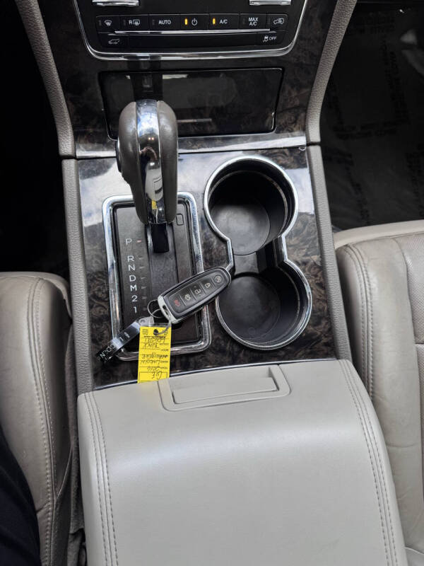 2016 Lincoln Navigator Select