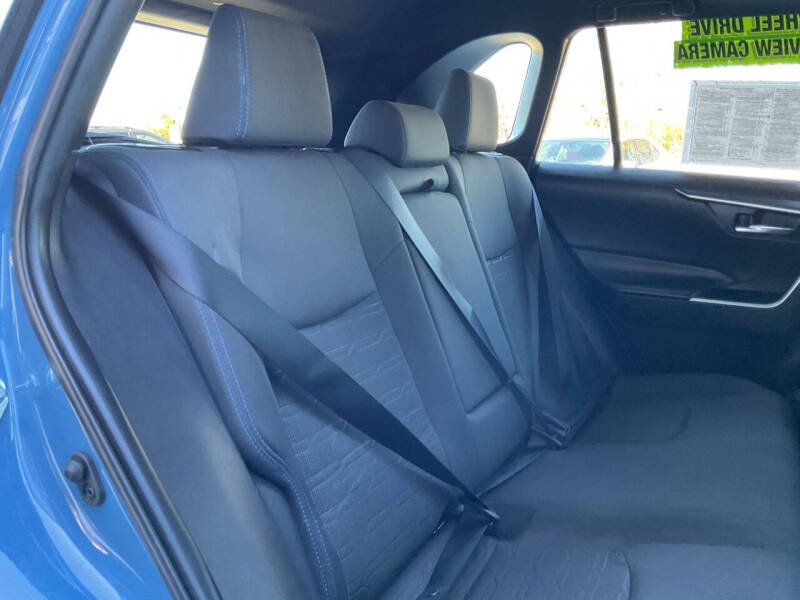 2022 Toyota RAV4 Hybrid SE