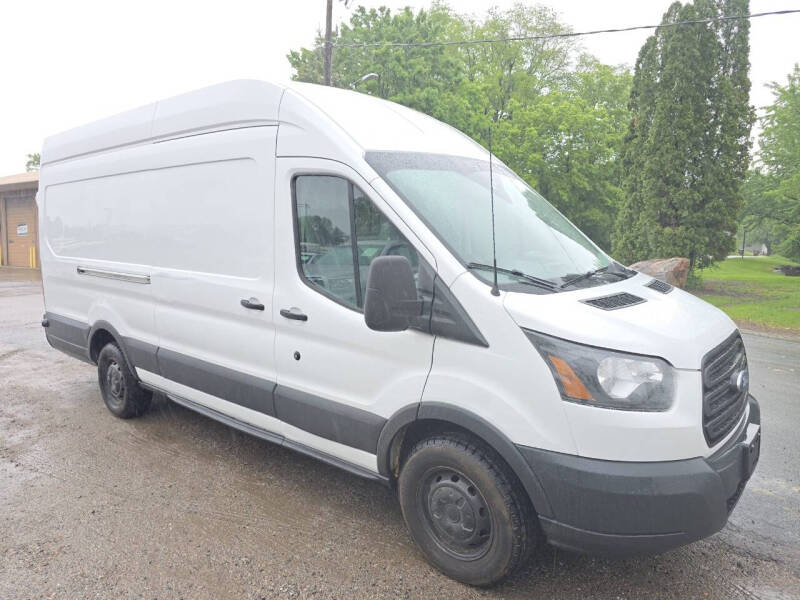 2016 Ford Transit Base's photo