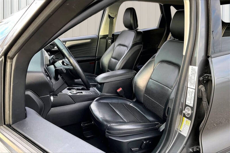 2021 Ford Escape SEL