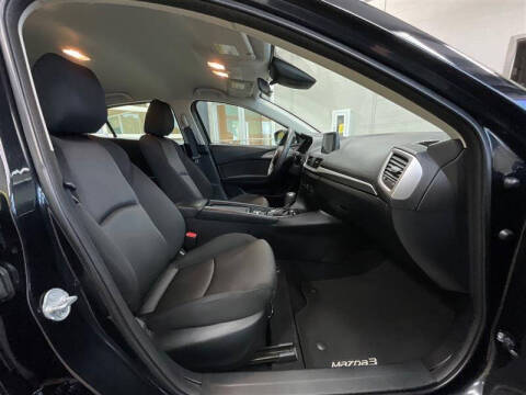 2018 Mazda MAZDA3 Sport
