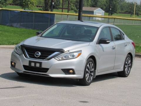 2016 Nissan Altima for sale at Highland Luxury in Highland IN