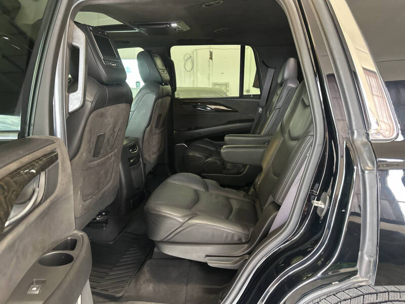 2016 Cadillac Escalade Platinum