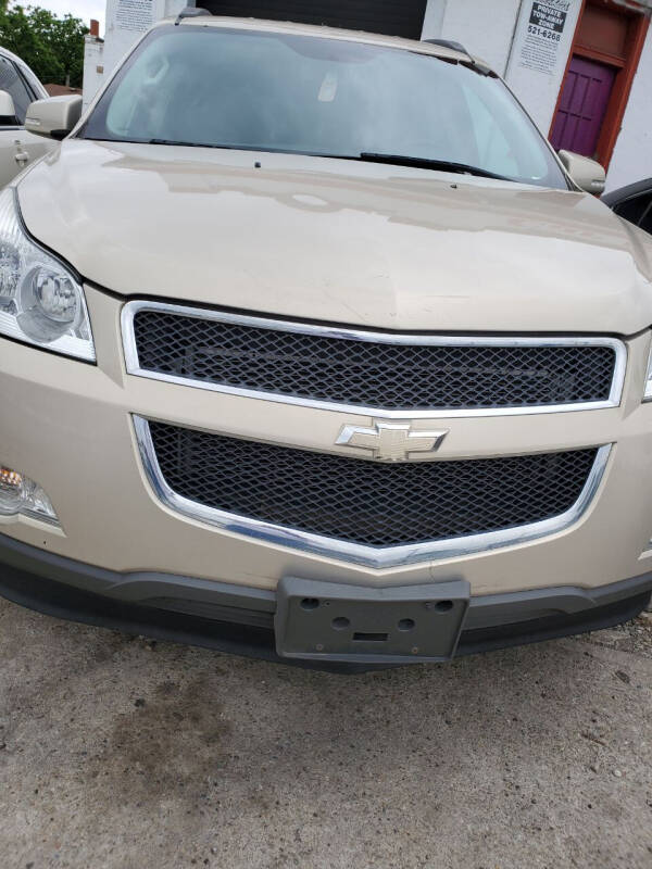2010 Chevrolet Traverse for sale at Car Kings in Cincinnati OH