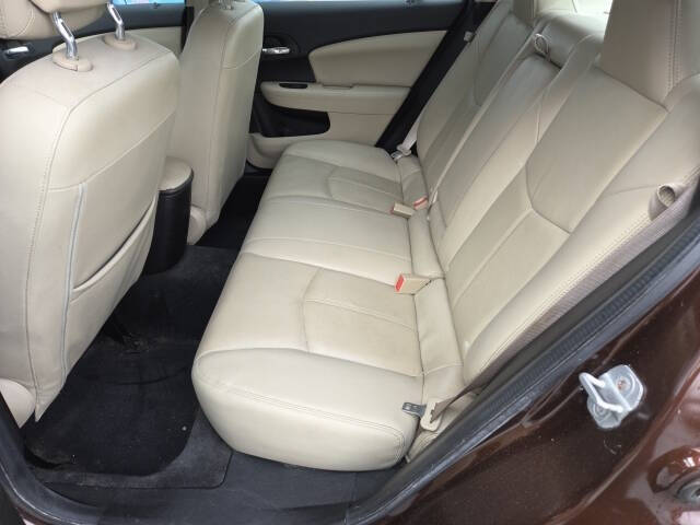 2013 Chrysler 200 Limited