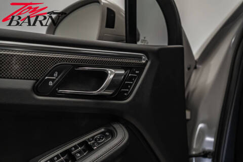 2023 Porsche Macan S