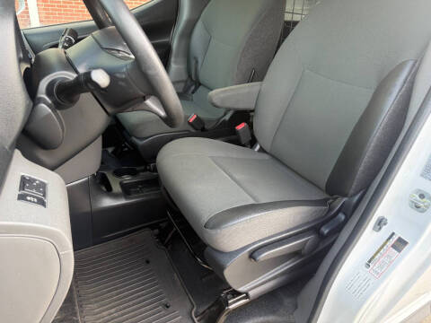 2016 Nissan NV200