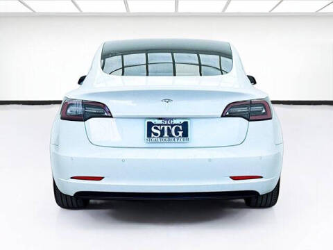 2020 Tesla Model 3 Standard Range Plus