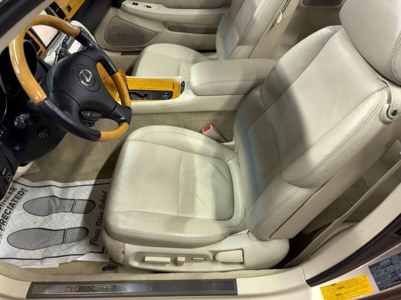 2002 Lexus SC 430