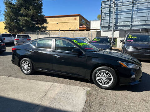 2019 Nissan Altima for sale at AUTOMEX in Sacramento CA