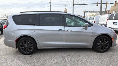 2019 Chrysler Pacifica Touring Plus