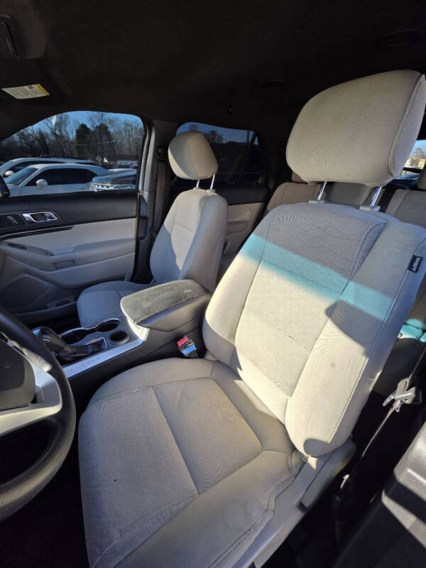 2015 Ford Explorer