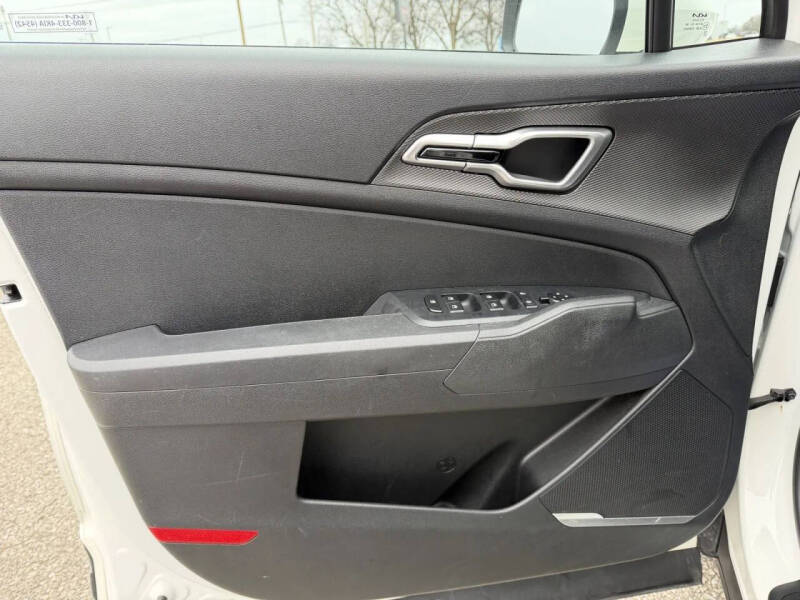 2023 Kia Sportage LX