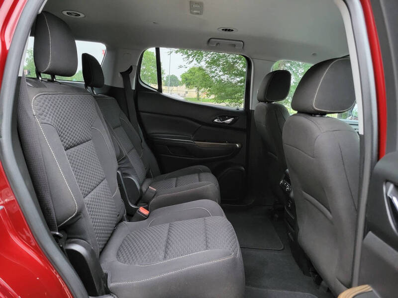 2017 GMC Acadia SLE-2