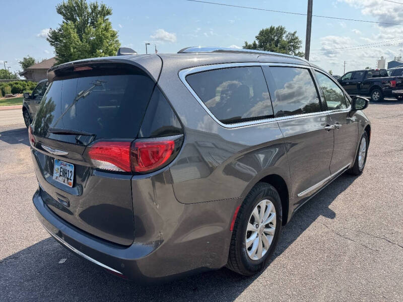 2019 Chrysler Pacifica Touring L
