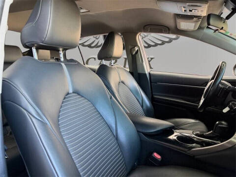2019 Toyota Camry SE