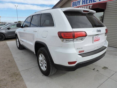 2020 Jeep Grand Cherokee Laredo