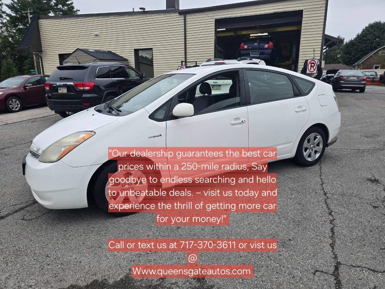 2008 Toyota Prius for sale at QUEENSGATE AUTO SALES in York, PA