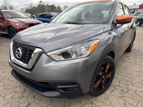 2019 Nissan Kicks SR