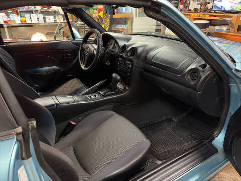2002 Mazda MX-5 Miata SE