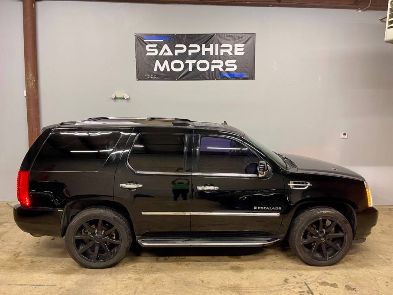 2007 Cadillac Escalade for sale at Sapphire Motors in Gurnee, IL